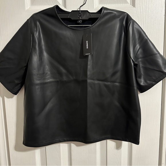 Express Black Short Sleeve Top - Picture 1 of 4